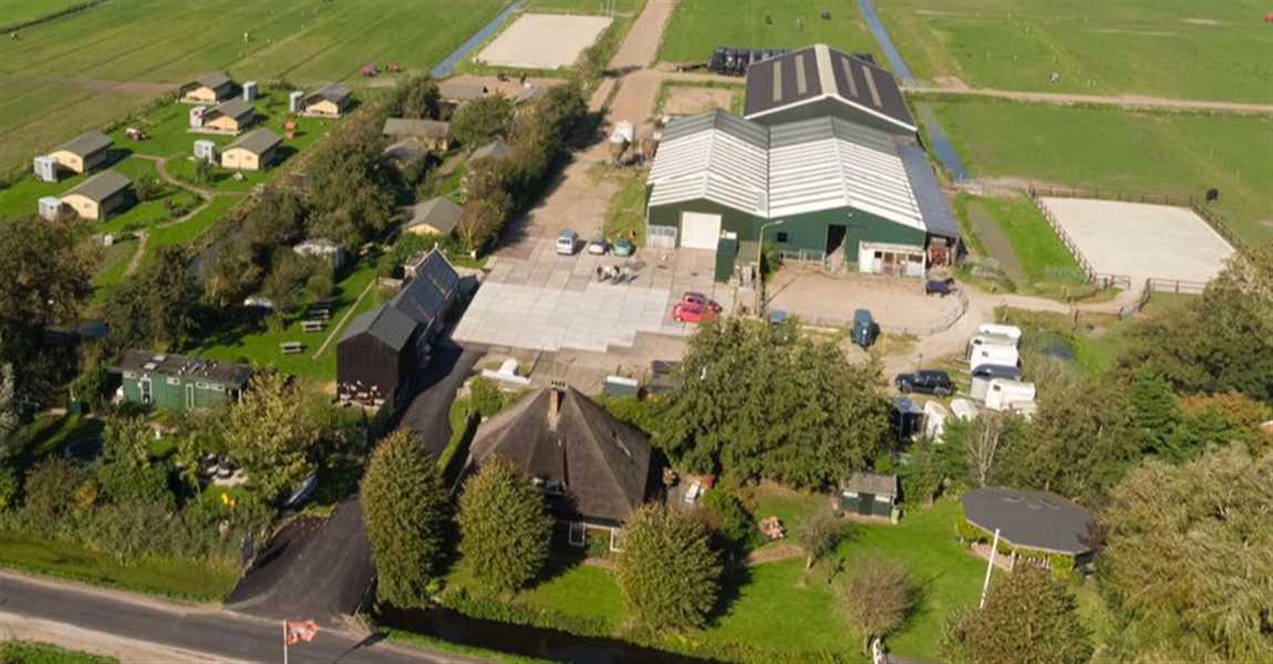 Fleur Stables